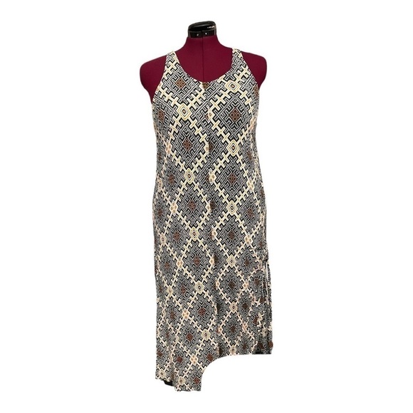 Nash Geometric Racer Back Casual Summer Dress and Swimsuit Cover-up - Picture 2 of 8